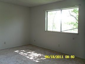 4th image of 4509 Parkwood Dr
