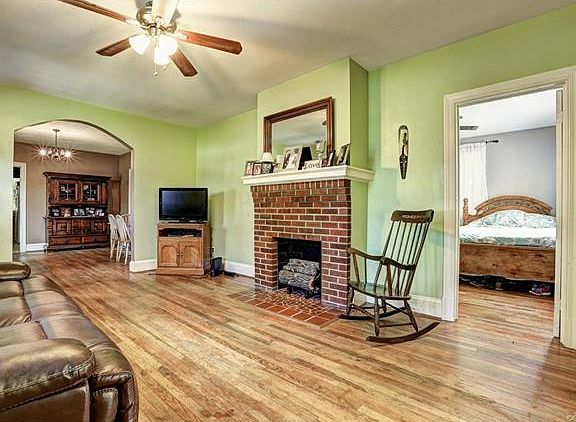 5th image of 7326 Pickett Ave