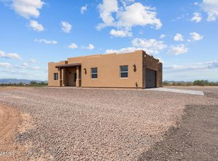 47562 W Ray St, Aguila, AZ 85320
