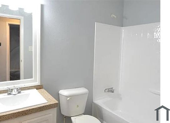 5th image of 11715 Greenglen Dr