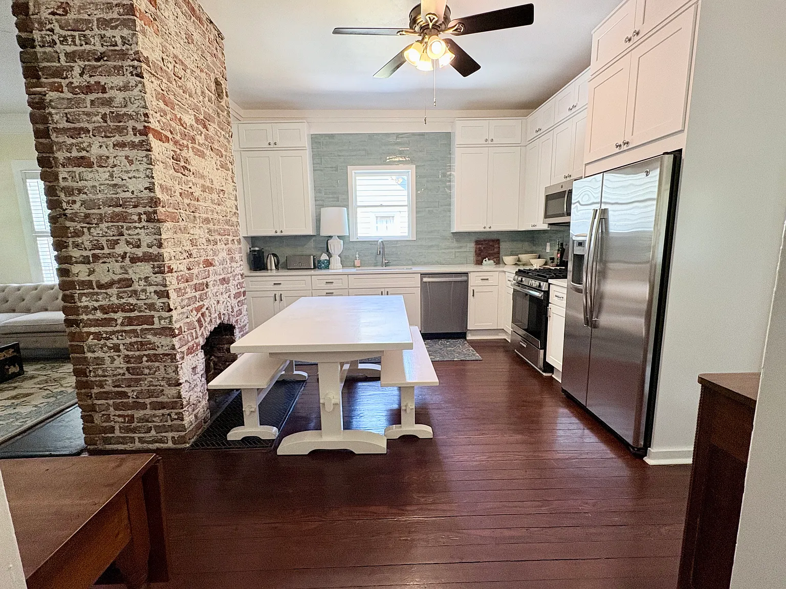 2 bed, 1070 sqft, $2,150 — Photo 3