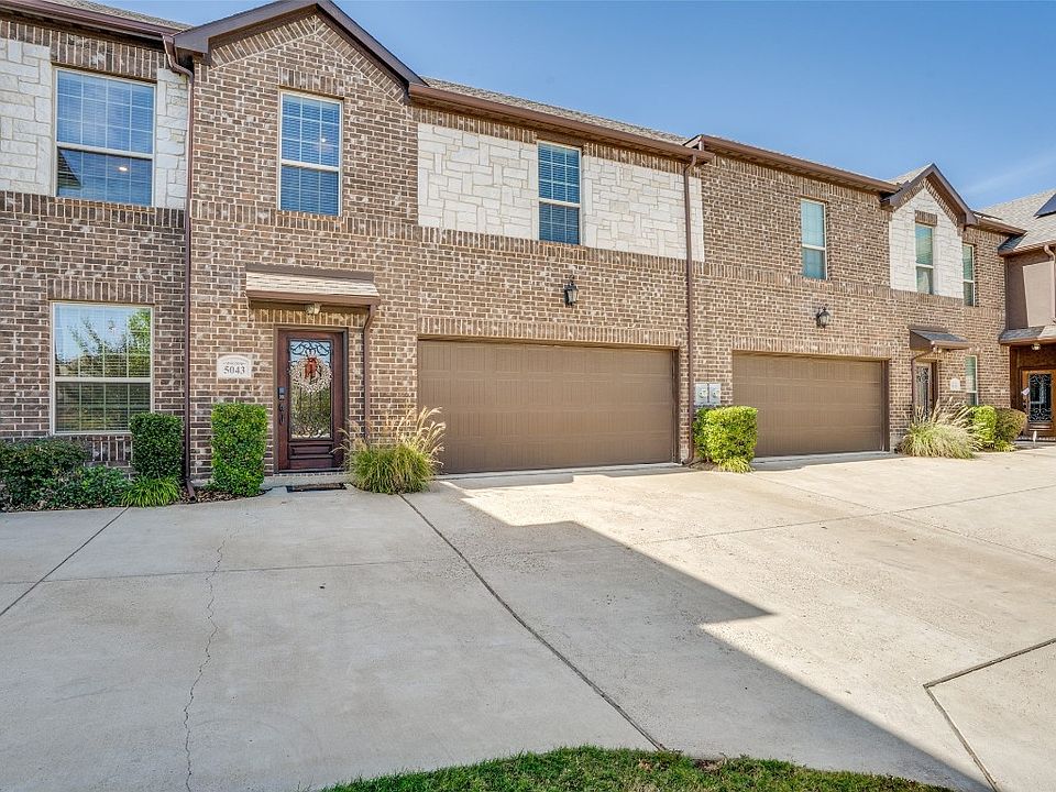 1st image of 5043 Venecia Way