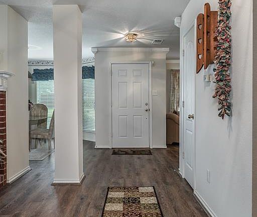 3rd image of 3813 Aberdeen Ct