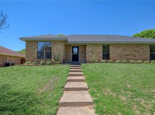 1919 S Hillcroft Dr, Duncanville, TX 75137