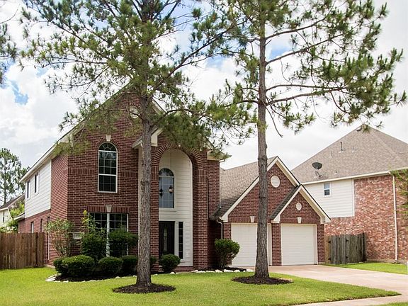 2nd image of 3207 Eaglewood Dr