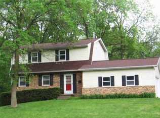 1718 W Teton Dr, Peoria, IL