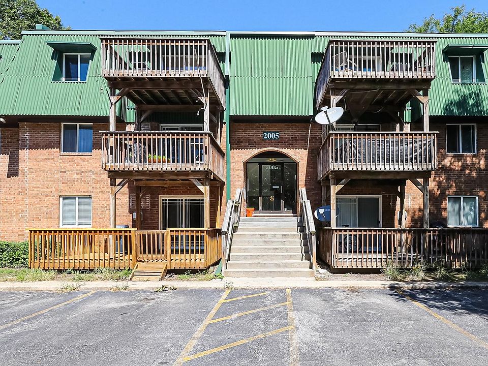 1st image of 2005 Tall Oaks Dr APT 3B