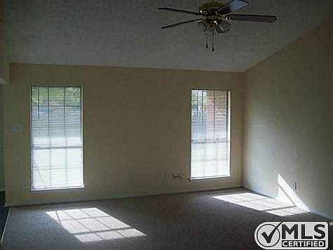 1st image of 105 Australia Ct