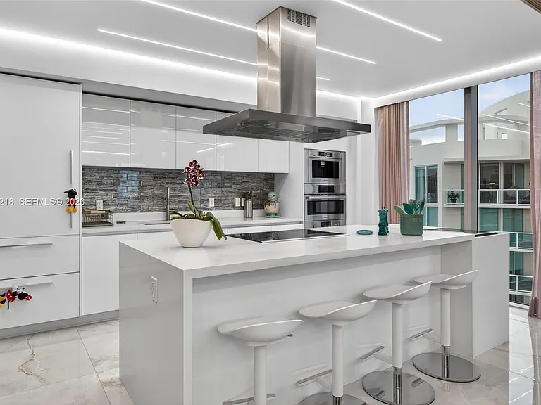 300 Sunny Isles Blvd #4-1902 — Photo 9