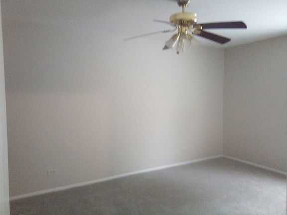 5th image of 1158 E Greenbriar Ln #11E