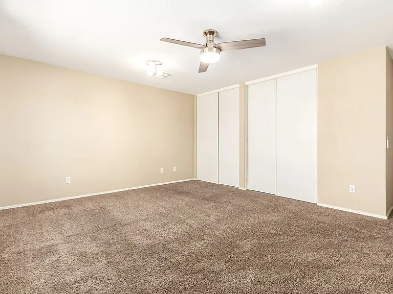 1310 E Beth Dr — Photo 39