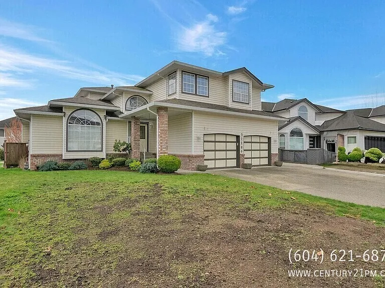 32186 Elkford Dr #UPPER — Photo 1