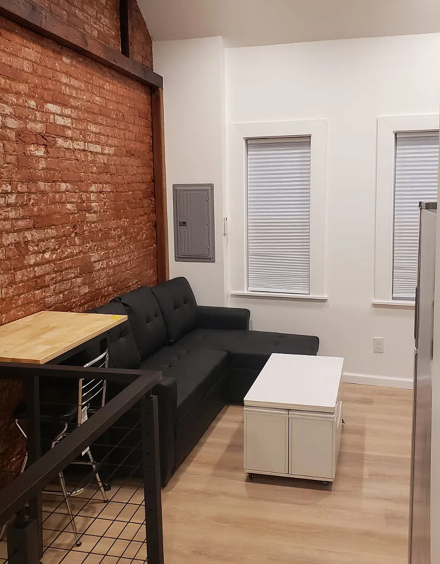 1 bed, 330 sqft, $1,150 — Photo 3