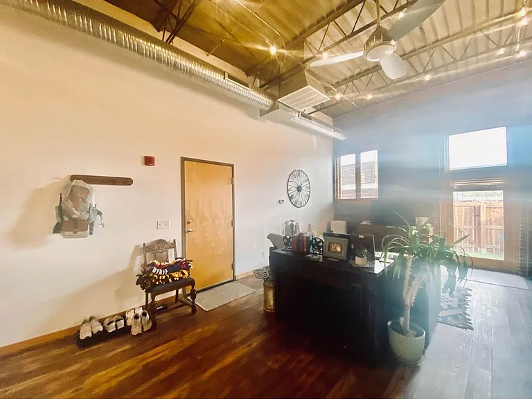 301 E Court Ave #109 — Photo 6
