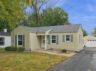 2207 33rd St, Des Moines, IA 50310