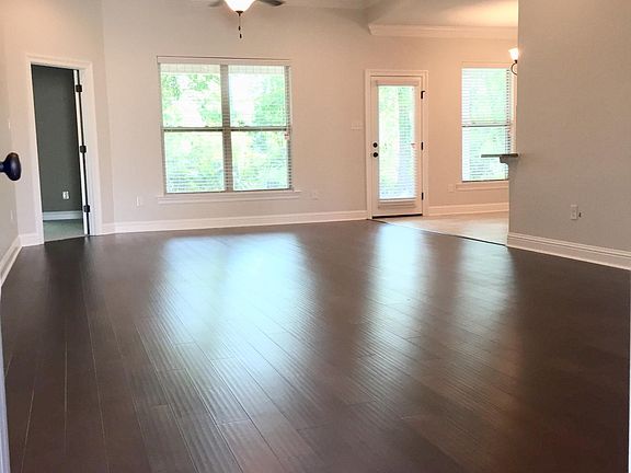 Front Door Entrace to Large open Family Area / Dining Room (