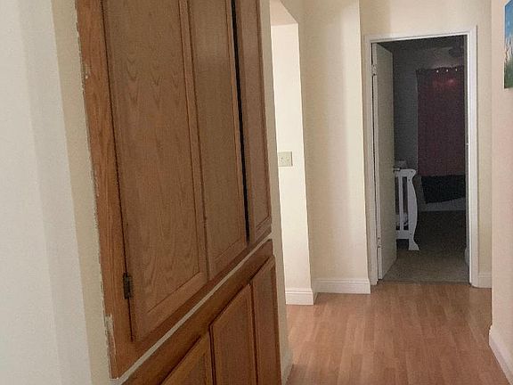 5th image of 840 Laguna Ct