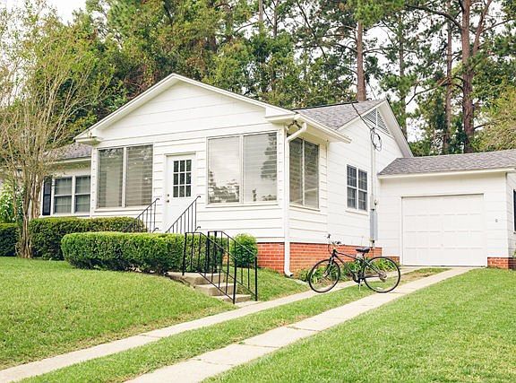 4th image of 2124 E Dellview Dr