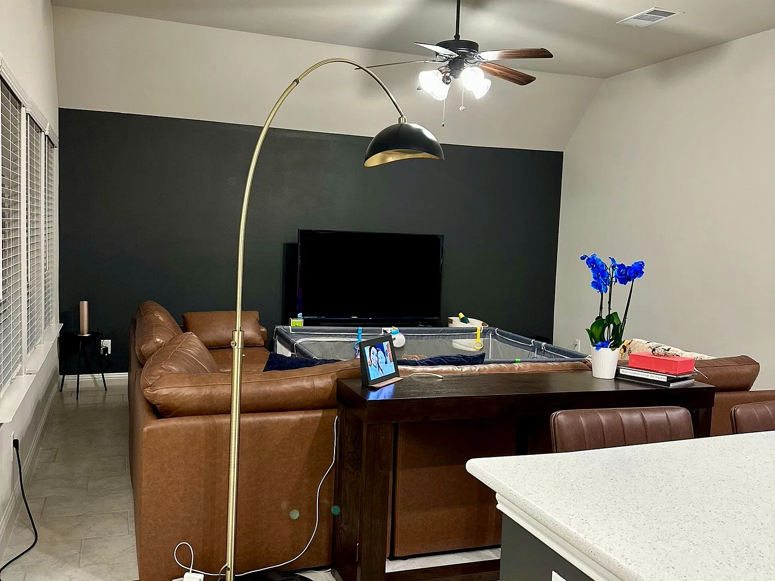 3 bed, 1918 sqft, $2,200 — Photo 2