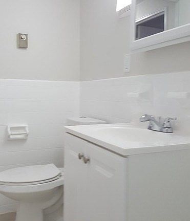 4th image of 54 Elmwood Park #2D