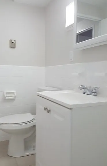 54 Elmwood Park #2D — Photo 4