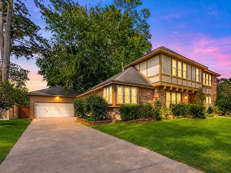 14507 Ravenhurst Ln — Photo 1