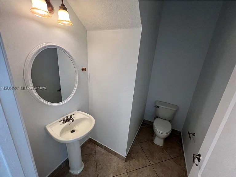 2804 Eagle Rock Cir #801 — Photo 12