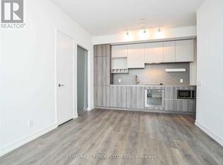898 Portage Pkwy #4012, Vaughan, ON L4K 0J6