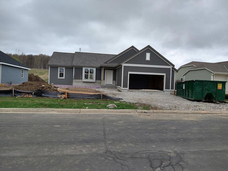 1st image of 722 Belmont Dr