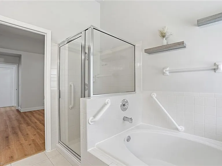 670 Lambton Ln — Photo 15