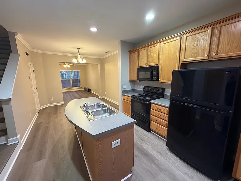 8819 Orchard Grove Way — Photo 5