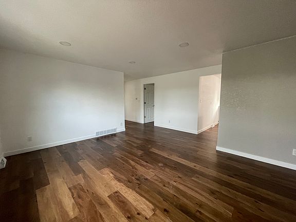 3rd image of 925 Kohl St