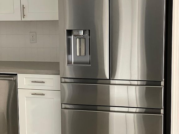 Bosch dishwasher & Samsung refrigerator