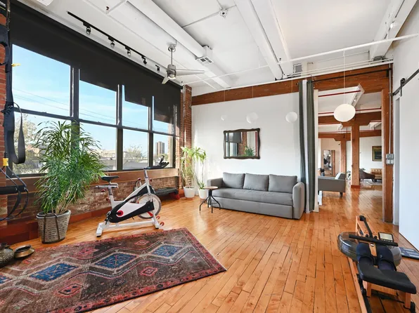 1620 Manhattan Avenue image 12 of 20