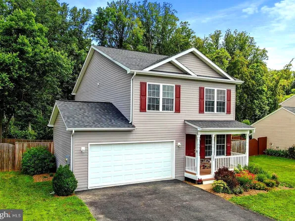 501 Maddex Farm Dr, Shepherdstown, WV 25443