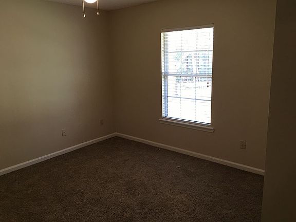 5th image of 11927 Elizabeth Ann Ct