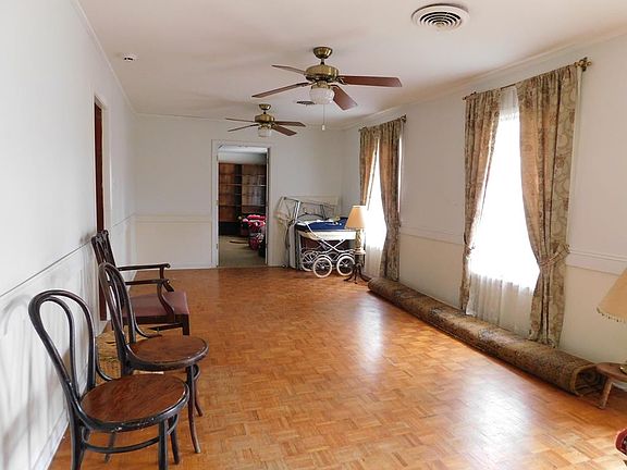 2nd image of 111 Laurel Hill Dr