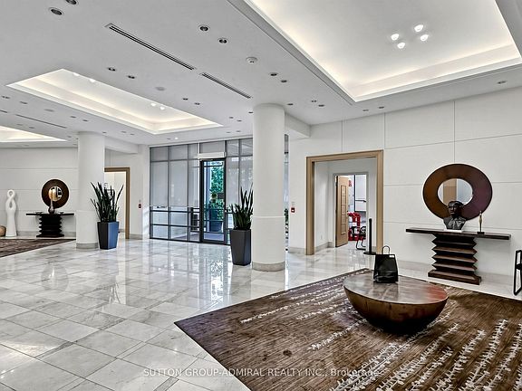 3rd image of 503 Beecroft Rd #215