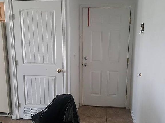 front entry way when you are inside the apartment
