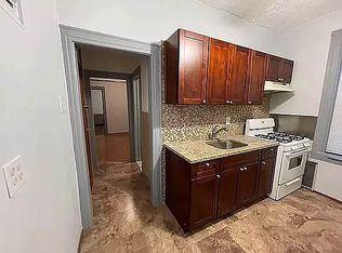 24-15 29th St #1F, Astoria, NY 11102