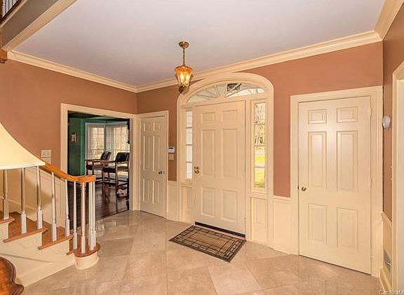 4th image of 1540 Westbrook Cir #17-18