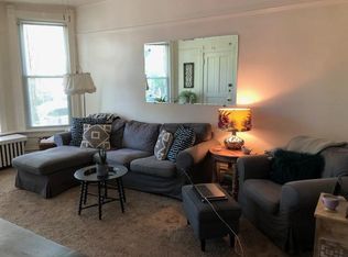 1913 W Cuyler Ave #1, Chicago, IL 60613
