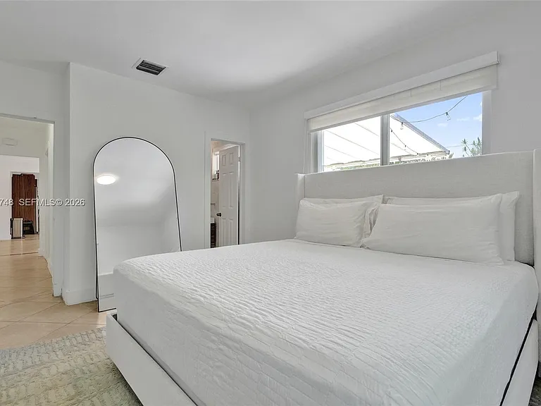 2025 Alamanda Dr — Photo 20