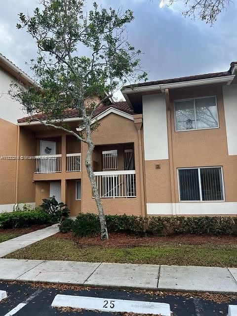 1st image of 826 NW 92nd Ave #826