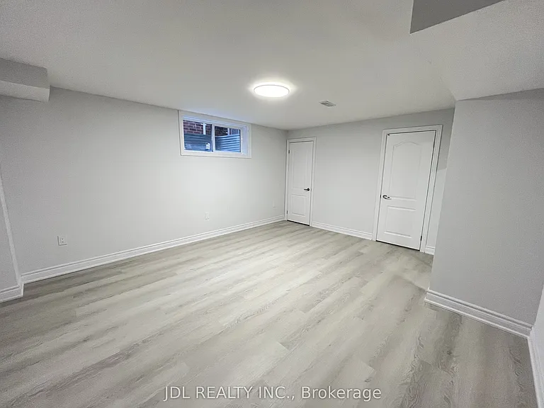 82 Puccini Dr — Photo 6