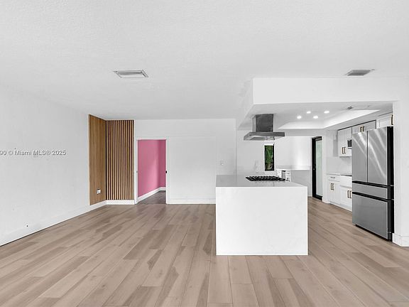 5th image of 8640 NW 26th Pl