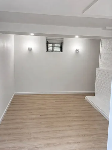 3 Lockman Pl #1 Photo 1