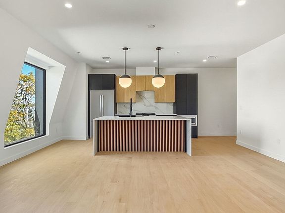 4th image of 22 High St #6