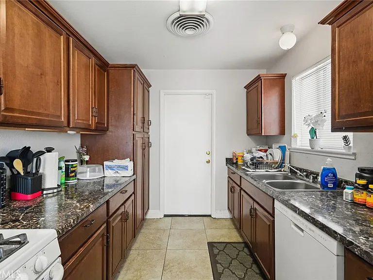 39144 Whiteash Dr — Photo 21