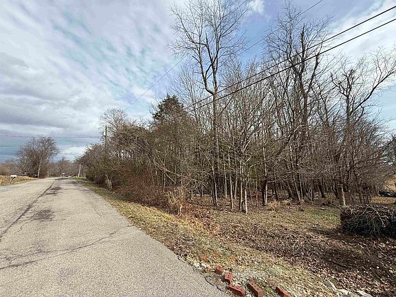 5th image of Country Acres Rd